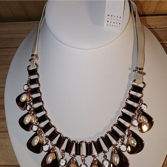 WHITE HOUSE BLACK MARKET ROSE GOLD TONE LEATHER CORD PEARLS 16"-20" NECKLACE NWT - Picture 3 of 4